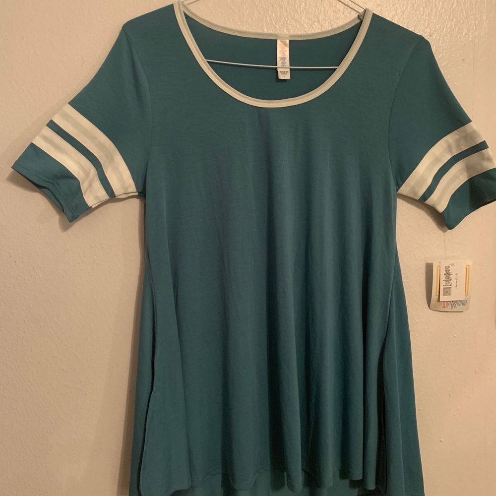LuLaRoe Short sleeve T-shirt